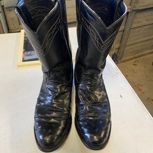 Beautiful men’s Justin boots
